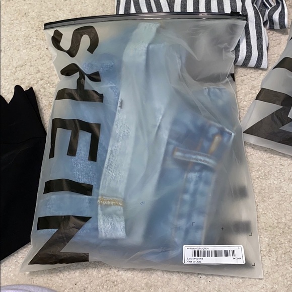 shein rolled shorts - Picture 2 of 3